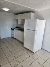 2021 Pennsylvania Ave, Unit 4 in Englewood, FL - Building Photo - Building Photo