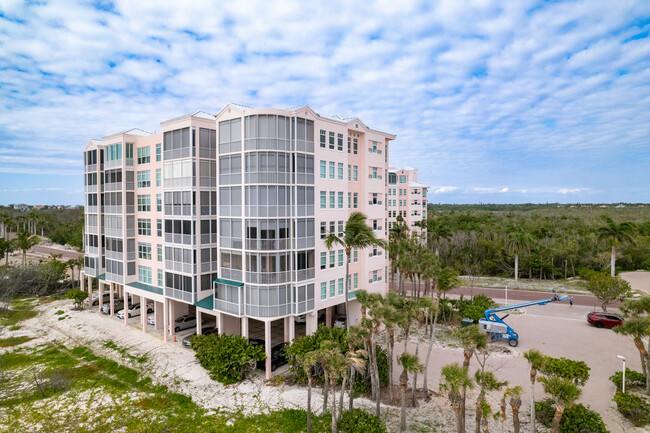 Barefoot Beach Club in Bonita Springs, FL - Building Photo - Building Photo