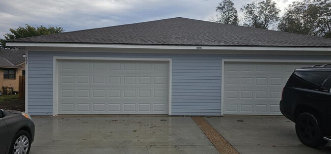406 S Andrews Dr in Robinson, TX - Foto de edificio - Building Photo