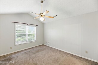 2431 White Rd in Wilmington, NC - Building Photo - Building Photo