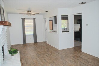 4700 Barbara Mitchell Dr in Mobile, AL - Foto de edificio - Building Photo