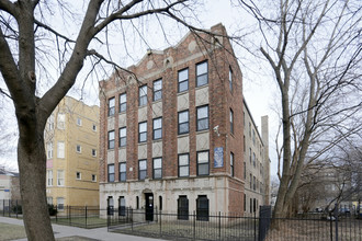 327 N Pine Ave in Chicago, IL - Building Photo - Building Photo