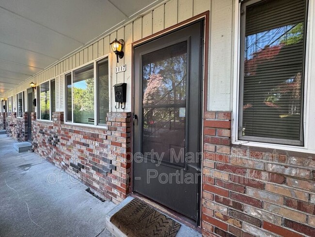 property at 1117 SE 27th Ave