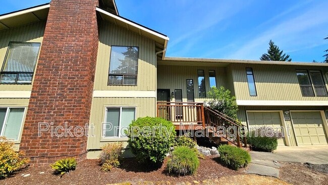 1058 NE Sol Vei St in Poulsbo, WA - Building Photo - Building Photo