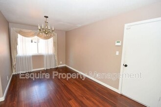 1335 Lawrence Way in Oxnard, CA - Building Photo - Building Photo