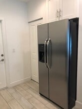 2362 SW 18th Ave in Fort Lauderdale, FL - Foto de edificio - Building Photo