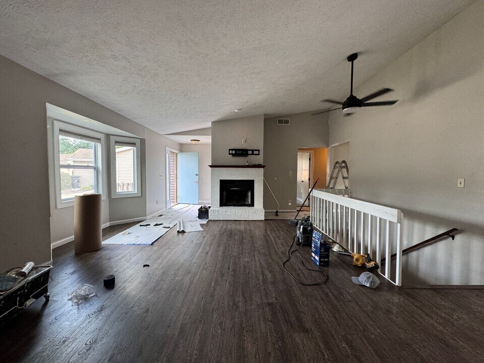1019 Primrose Ln in Normal, IL - Building Photo