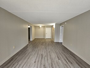 15 Harbor Point Blvd, Unit 207 in Boston, MA - Building Photo - Building Photo