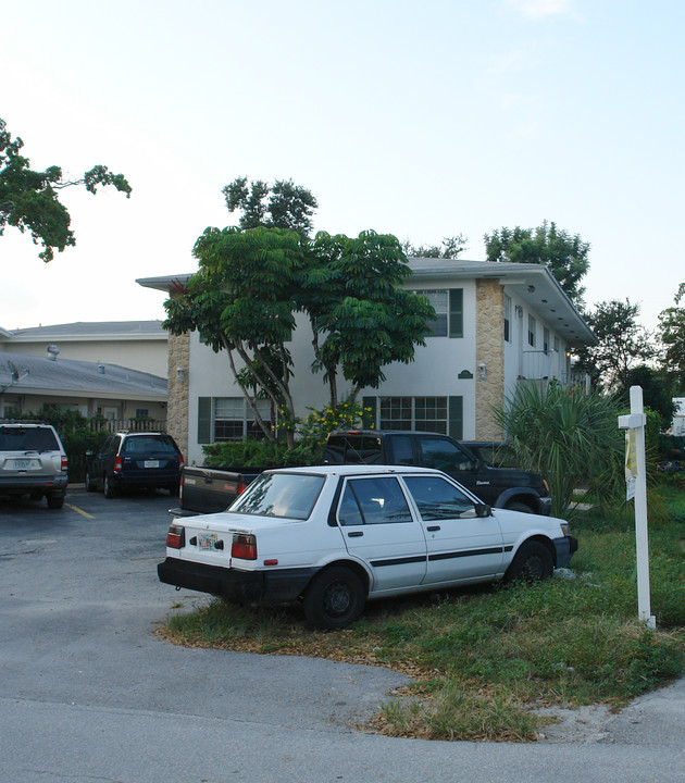 808 SE 13th St in Fort Lauderdale, FL - Building Photo