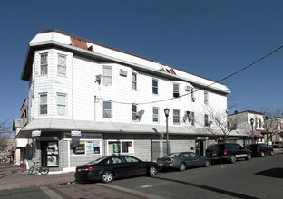 801 2nd Ave in Elizabeth, NJ - Foto de edificio - Building Photo