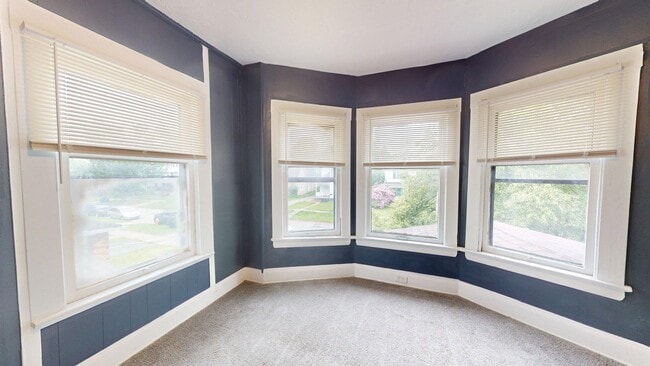 3889 W 33rd St in Cleveland, OH - Building Photo - Building Photo