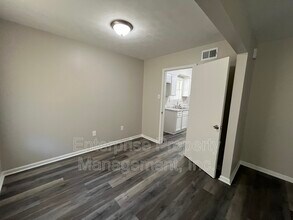 1343 Dove St in Memphis, TN - Building Photo - Building Photo