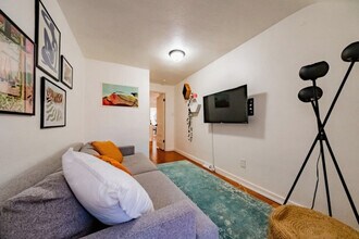 170 E 100 N in Kanab, UT - Building Photo - Building Photo