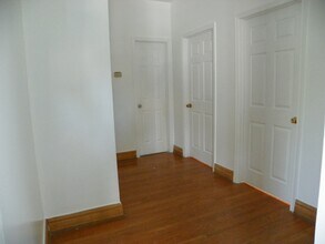 4806 52nd Ave in Hyattsville, MD - Foto de edificio - Building Photo