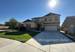 25493 Rocking Horse Ct in Menifee, CA - Building Photo