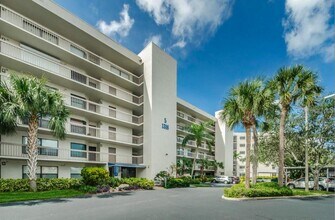 1316 Pasadena Ave S in South Pasadena, FL - Building Photo - Building Photo