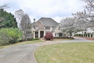 2737 Tarva Pl in Duluth, GA - Building Photo