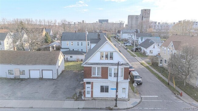 property at 901 South Park Ave