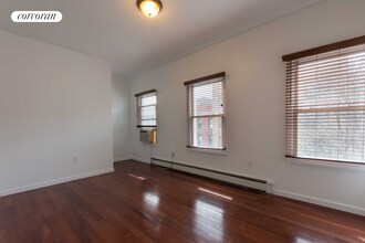 1036 Lorimer St in Brooklyn, NY - Building Photo - Building Photo