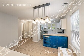2224 Bluffstone Dr in Round Rock, TX - Building Photo - Building Photo