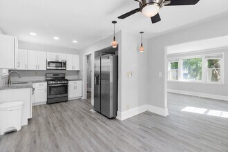 2010 McAfee Rd in Decatur, GA - Building Photo - Building Photo