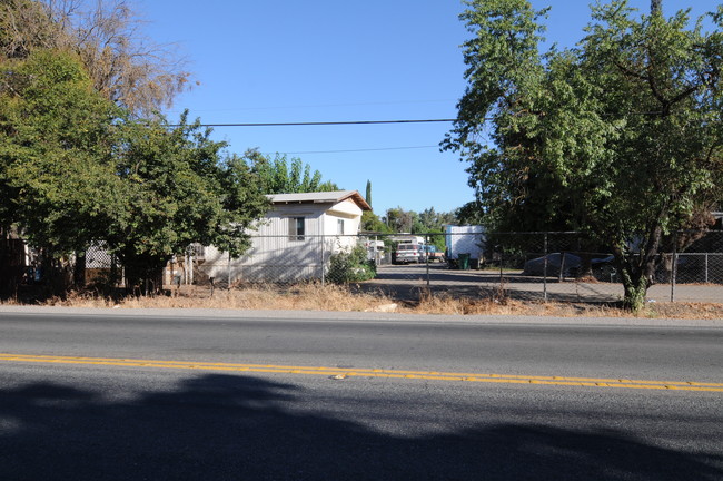 Glenwood Mobile Home Park in Stockton, CA - Building Photo - Building Photo