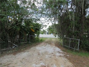 Duplex in Haines City, FL - Building Photo - Building Photo