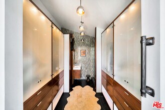 8306 Yucca Trail in Los Angeles, CA - Building Photo - Building Photo