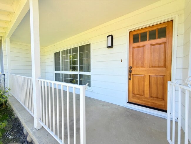 8821 Aqueduct Ave in Los Angeles, CA - Building Photo - Building Photo