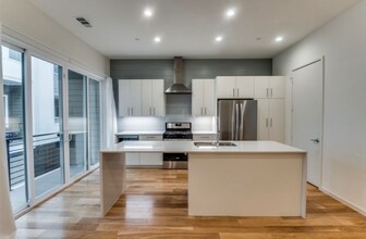 3812 San Jacinto St in Dallas, TX - Building Photo - Building Photo