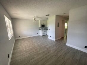 4953 Freedom Cir in Lake Worth, FL - Building Photo - Building Photo