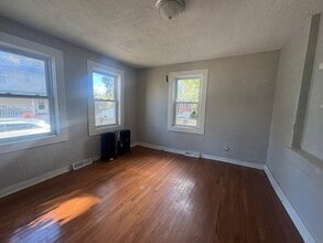 465 Tampa St in West Haven, CT - Building Photo - Building Photo