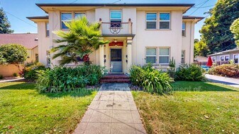 537 Humboldt St in Santa Rosa, CA - Building Photo