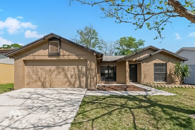 property at 712 Stillview Cir