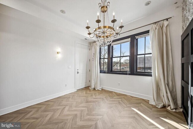 2012 D St NE in Washington, DC - Building Photo - Building Photo