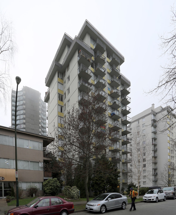 Heather House in Vancouver, BC - Building Photo