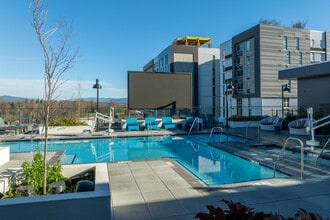 The Standard at Eugene in Eugene, OR - Building Photo - Building Photo