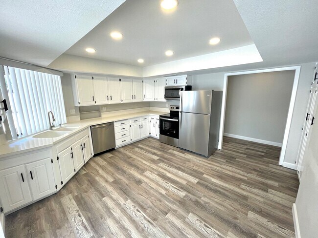 property at 4180 Blue Heron Ct
