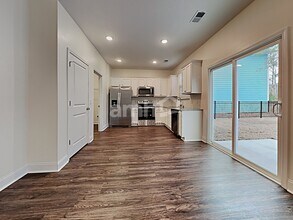 1818 Produce Ln in Johns Island, SC - Building Photo - Building Photo
