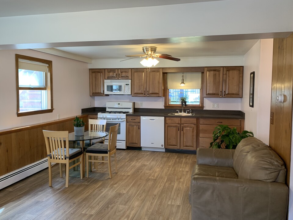 66 Irving St in Winchester, MA - Building Photo
