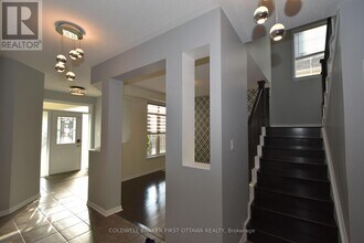 413 Blackleaf Dr in Ottawa, ON - Building Photo - Building Photo