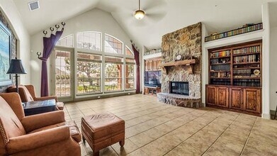 881 Winchester Dr in Lewisville, TX - Building Photo - Building Photo