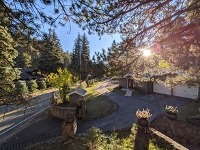 32114 Upper Bear Creek Rd in Evergreen, CO - Building Photo - Building Photo