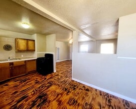 1513 Sycamore St in Big Spring, TX - Building Photo - Building Photo