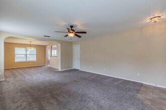 9034 Barkwood in Universal City, TX - Building Photo - Building Photo