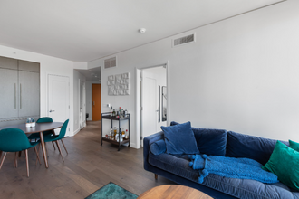 2510 6th Ave-Unit -Unit 909 in Seattle, WA - Building Photo - Building Photo