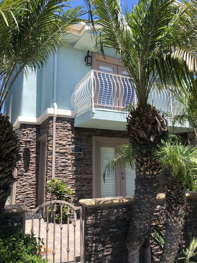 property at 211 7th St