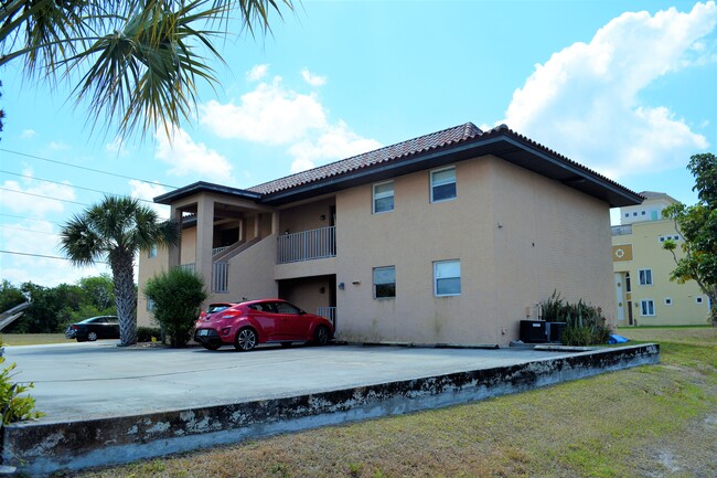 2504 Magdalina Dr in Punta Gorda, FL - Building Photo - Building Photo