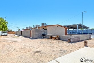 880 W 22nd St in Yuma, AZ - Building Photo - Building Photo