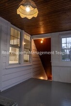 64 Highland Dr in East Greenbush, NY - Building Photo - Building Photo